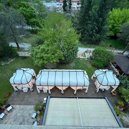 Park Hotel Σαντάνσκι Εξωτερικό φωτογραφία